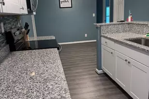 12350 Roselawn Ln, Midland, VA 22728 - Photo 2