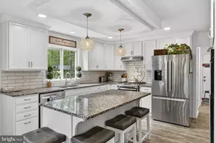 9396 Donnybrook Dr, Midland, VA 22728 - Photo 6