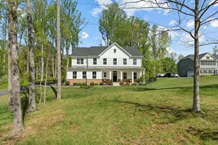 2008 Woodstock St, Warrenton, VA 20187 - Photo 2