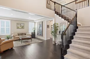 8025 Side Hill Dr, Warrenton, VA 20187 - Photo 6