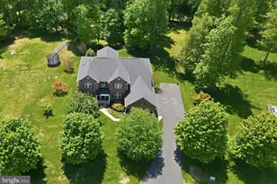8025 Side Hill Dr, Warrenton, VA 20187 - Photo 1