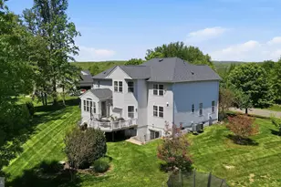 8025 Side Hill Dr, Warrenton, VA 20187 - Photo 56