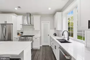 6394 Cedar Brook Ln, Warrenton, VA 20187 - Photo 12