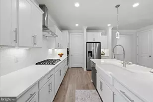 7817 Holston Ln, Broad Run, VA 20137 - Photo 12