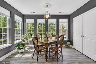 6704 Holly Farm Ln, Warrenton, VA 20187 - Photo 8