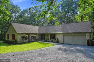 9387 Covenant Hill Ln, Marshall, VA 20115 - Photo 2