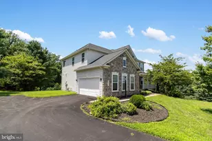 8091 Side Hill Dr, Warrenton, VA 20187 - Photo 2