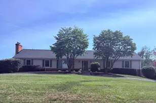 7933 Cooks Ct, Warrenton, VA 20186 - Photo 1