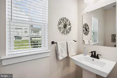 8016 International Drive, Warrenton, VA 20187 - Photo 14