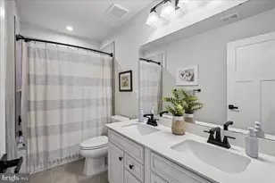 8016 International Dr, Warrenton, VA 20187 - Photo 16