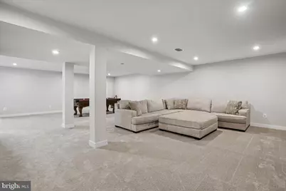 8016 International Drive, Warrenton, VA 20187 - Photo 30