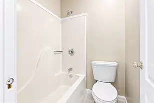 3608 N Red Oak Ln, Delaplane, VA 20144 - Photo 12