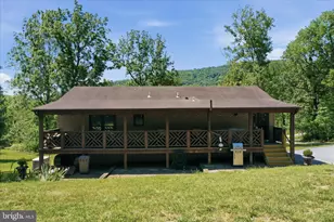 13010 Belle Meade Ln, Markham, VA 22643 - Photo 10