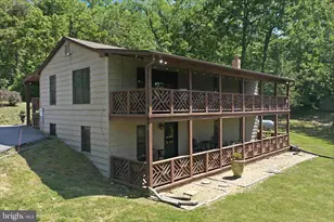 13010 Belle Meade Ln, Markham, VA 22643 - Photo 1