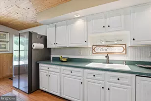 13010 Belle Meade Ln, Markham, VA 22643 - Photo 24