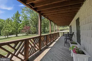 13010 Belle Meade Ln, Markham, VA 22643 - Photo 18