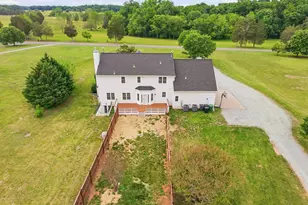 6087 Balls Mill Rd, Midland, VA 22728 - Photo 50