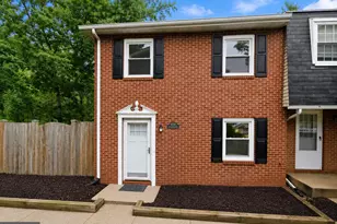 4517 Appledale Ct, Marshall, VA 20115 - Photo 2