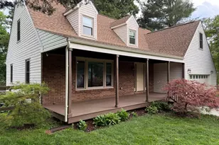 7033 Westmoreland Dr, Warrenton, VA 20187 - Photo 2