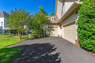 4039 Cray Dr, Warrenton, VA 20187 - Photo 2
