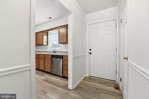 168 Fairfield Dr, Warrenton, VA 20186 - Photo 4