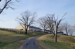 9253 Cliff Mills Rd, Warrenton, VA 20186 - Photo 1