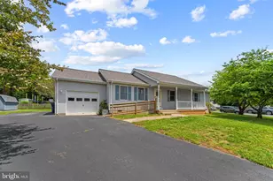 11737 Battle Ridge Dr, Remington, VA 22734 - Photo 2