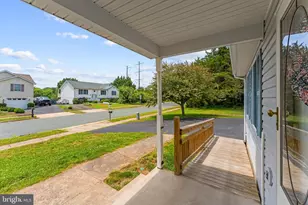11737 Battle Ridge Dr, Remington, VA 22734 - Photo 10