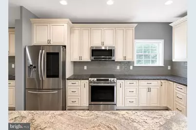 7164 N Crest Court, Warrenton, VA 20187 - Photo 6