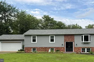 6318 Mayfield Ln, Warrenton, VA 20187 - Photo 1