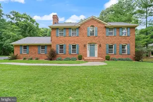 4554 Canter Ln, Warrenton, VA 20187 - Photo 2
