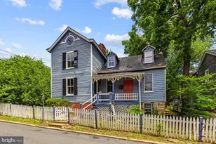 25 N 6th St, Warrenton, VA 20186 - Photo 1