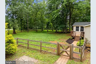 9448 Green Road, Midland, VA 22728 - Photo 12