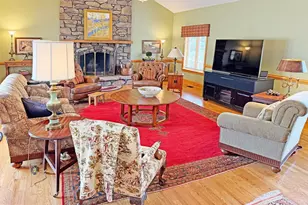 10590 Mountain Shadow Ln, Marshall, VA 20115 - Photo 6