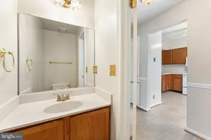 726 Pine Tree Ct, Warrenton, VA 20186 - Photo 4