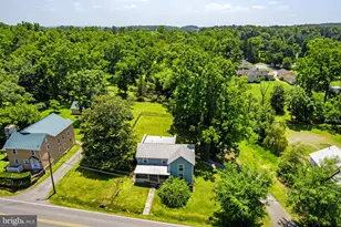 9027 John S Mosby Hwy, Upperville, VA 20185 - Photo 4