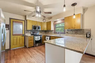 10414 Skyline Ave, Midland, VA 22728 - Photo 10