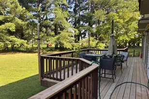 10414 Skyline Ave, Midland, VA 22728 - Photo 4