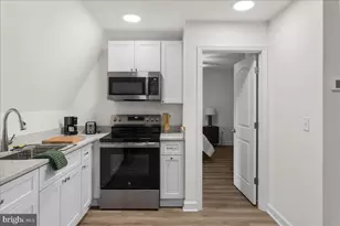 380 Broadview Ave, Warrenton, VA 20186 - Photo 8