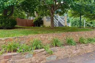 23 Fairfax St, Warrenton, VA 20186 - Photo 2