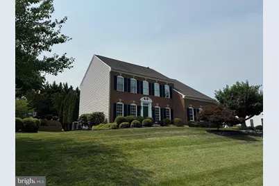 7114 New Kensington Court, Warrenton, VA 20187 - Photo 2