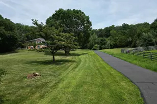 6301 Georgetown Rd, Broad Run, VA 20137 - Photo 4