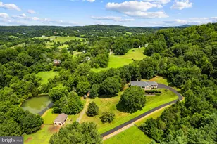 6301 Georgetown Rd, Broad Run, VA 20137 - Photo 94
