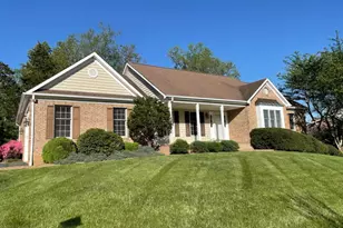 41 Menlough Dr, Warrenton, VA 20186 - Photo 2
