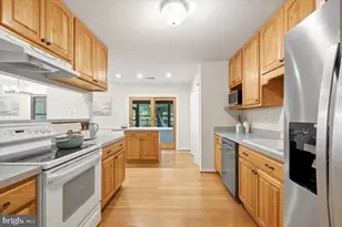 7434 Cedar Knolls Dr, Warrenton, VA 20187 - Photo 8