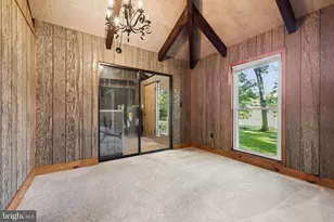 8297 Squires Ln, Warrenton, VA 20187 - Photo 10