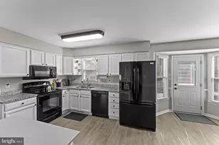 11291 Meadfield Dr, Bealeton, VA 22712 - Photo 24