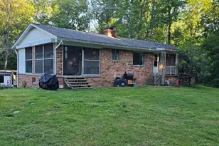 6301 Leeds Manor, Marshall, VA 20115 - Photo 2