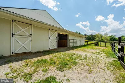 9253 Cliff Mills Road #HORSE FACILITY, Warrenton, VA 20186 - Photo 32