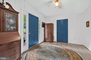 9383 Rogues Rd, Midland, VA 22728 - Photo 18